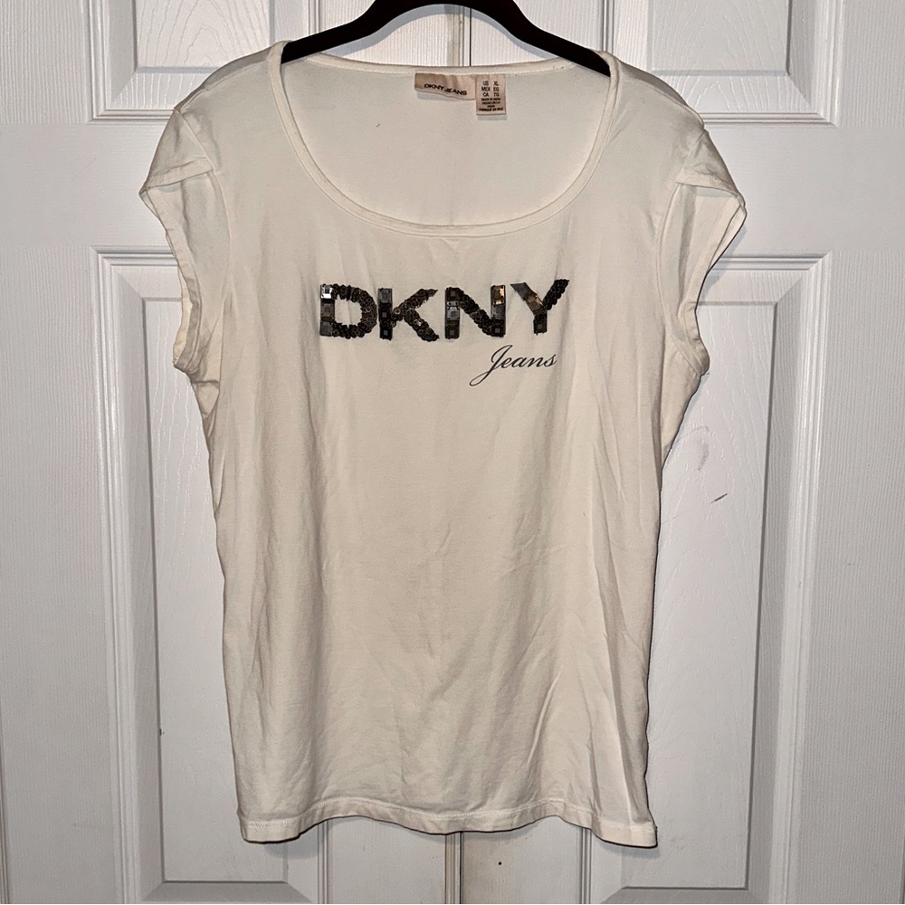 DKNY TOP!! Super Soft Stretchy!!